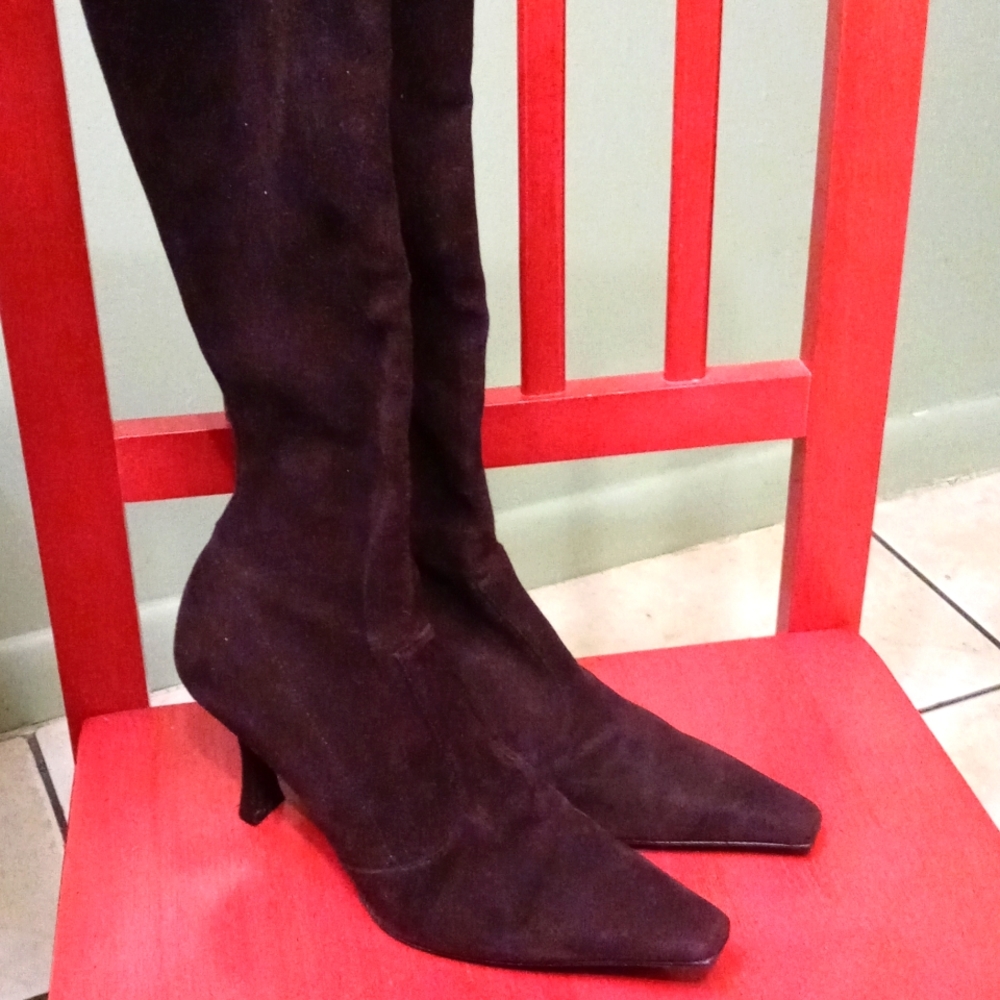 FINAL PRICE DROP NWOT Stuart Weitzman Brown Leather point toe high heel boots